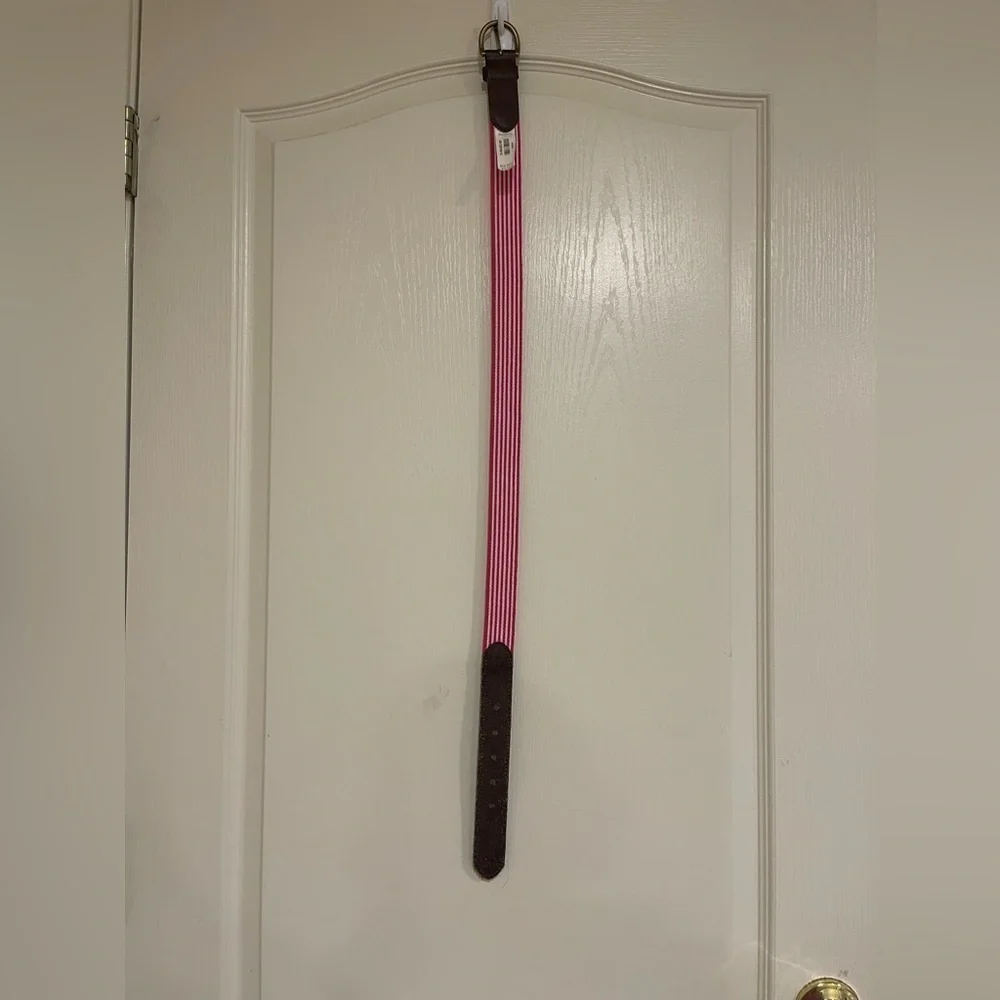 Abercrombie kids brown, pink and white belt​​​​​​​​​